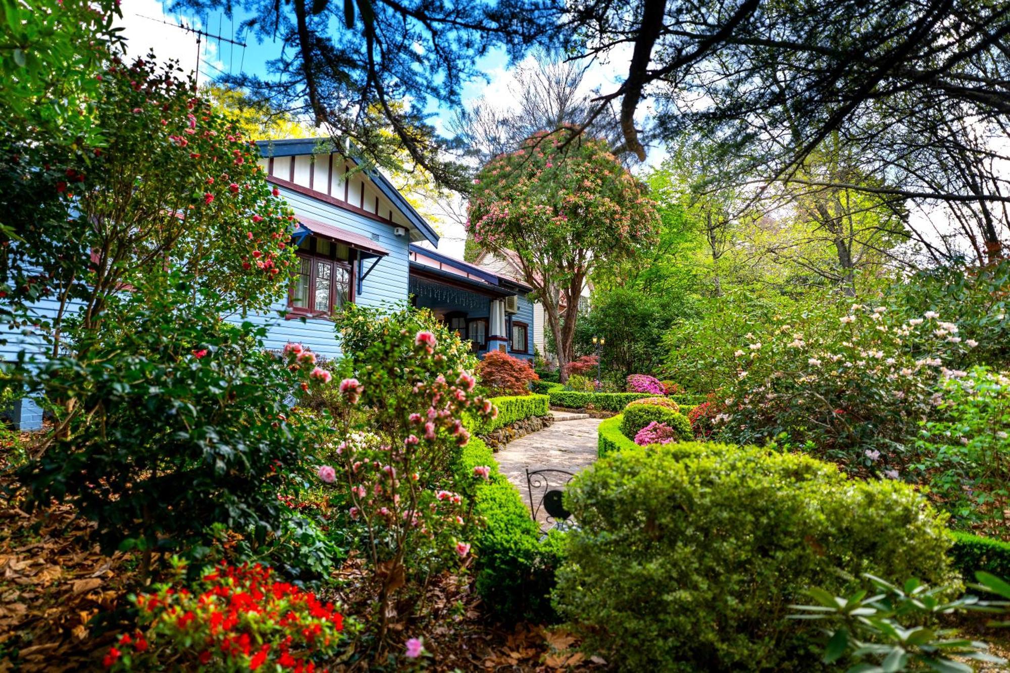 Kubba Roonga Guesthouse - Boutique Luxury Spa Retreat & Gardens - Blue Mountains Blackheath Exterior photo