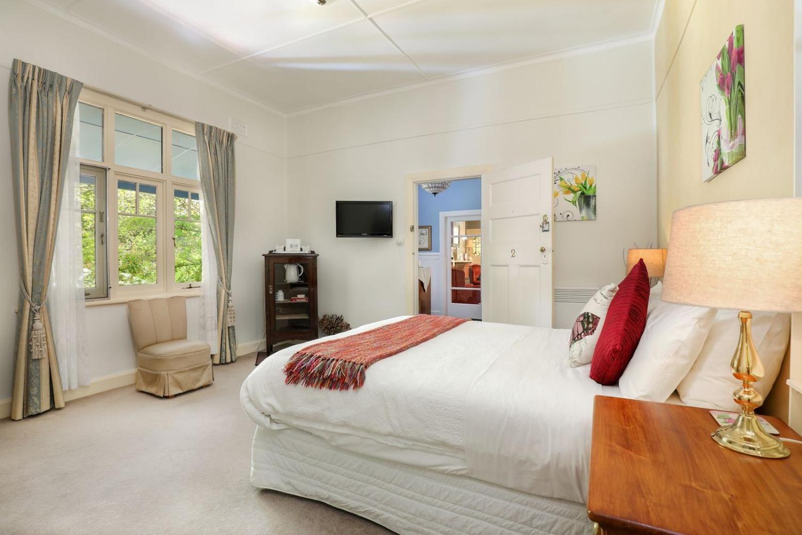 Kubba Roonga Guesthouse - Boutique Luxury Spa Retreat & Gardens - Blue Mountains Blackheath Exterior photo